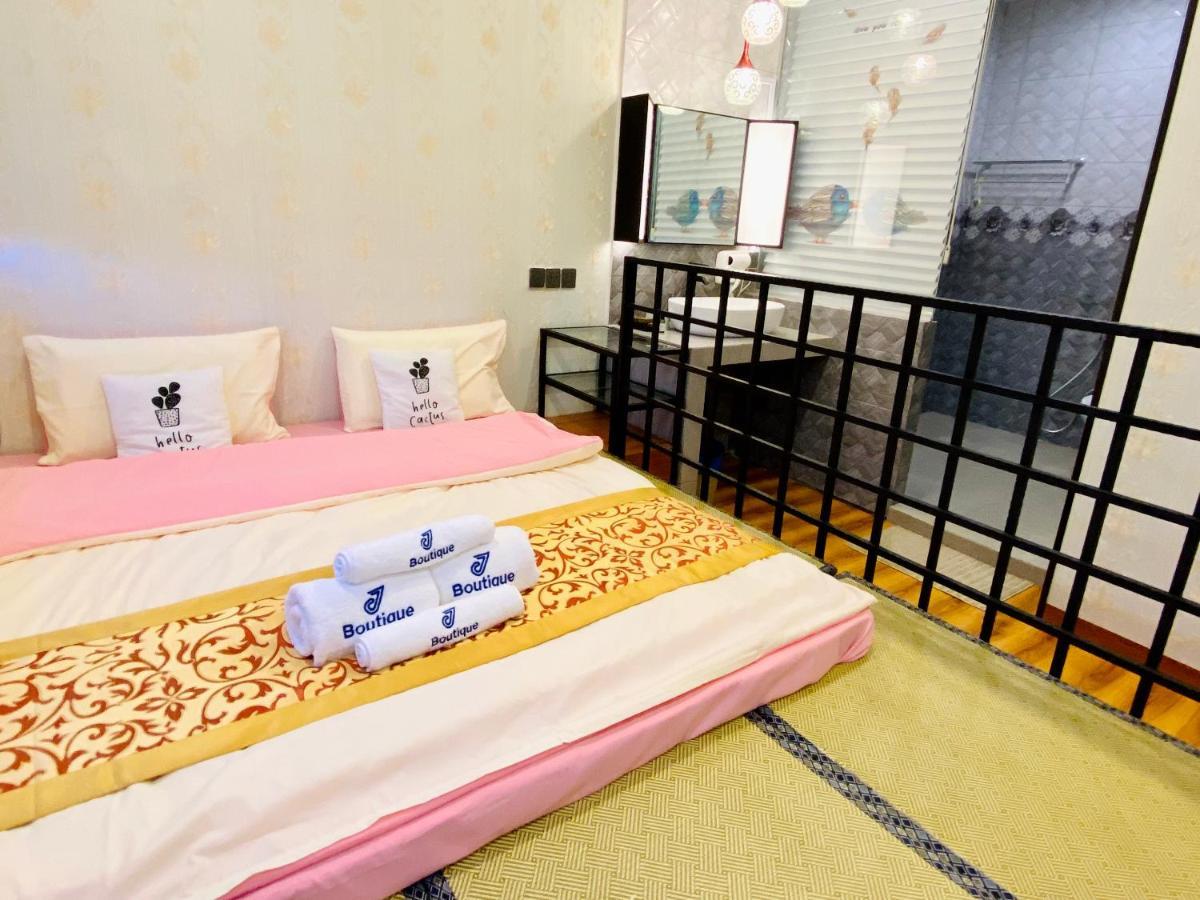J Boutique Hotel 新张优惠 Muar Exterior foto