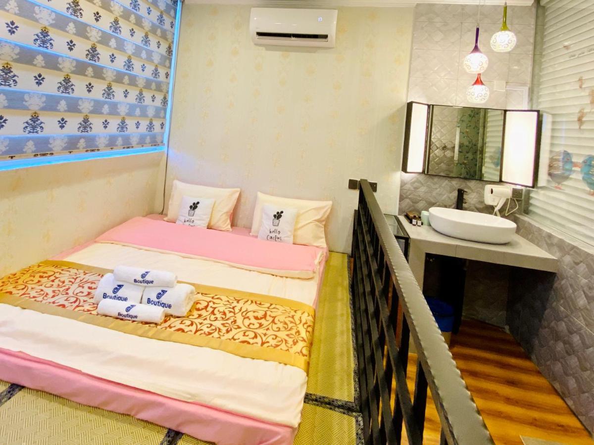 J Boutique Hotel 新张优惠 Muar Exterior foto